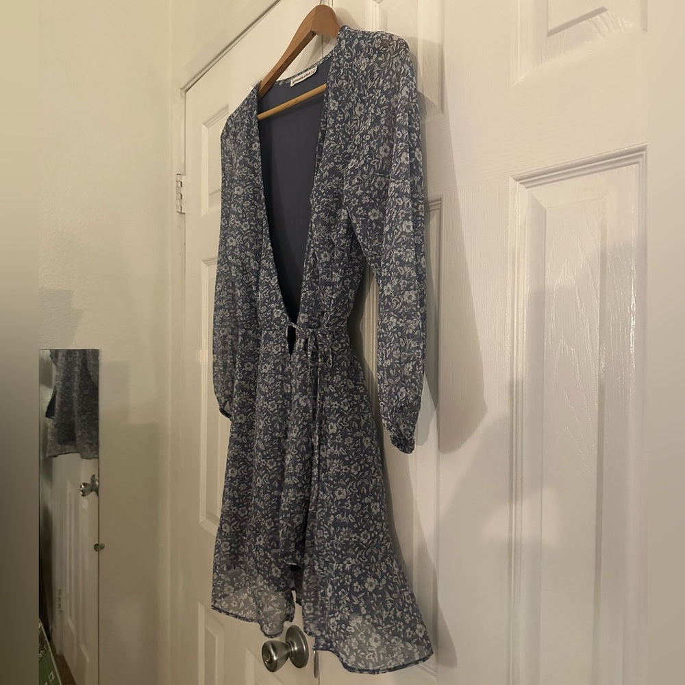 Abercrombie & Fitch Chiffon Wrap Floral Mini Dress Small - Picture 4 of 7